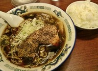 「中華そば \700+ライス \100」@富山ブラックラーメン だらんま 浅草店の写真