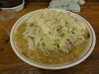 「ラーメン　700円　ﾆﾝﾆｸ　脂」@ラーメン二郎 品川店の写真