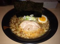 「煎りにんにくラーメン」@よしきゅう 本店の写真