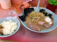 「かいざんラーメン＋卵＋小ライス」@ラーメン かいざんの写真
