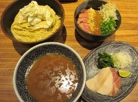 「３周年記念限定　豚＆貝出汁のつけ麺（８５０円）＋他」@ラーメン燈郎の写真