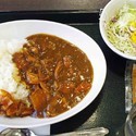 チキンカレー並390円＋サービスサラダ
