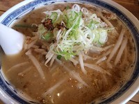 「柿の木らぁめん醤油とんこつ味／￥760」@らぁめん柿の木 鹿児島本店の写真