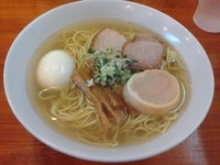 「塩ラーメン大盛味玉」@函館塩ラーメン 五稜郭の写真