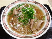 「上里ねぎラーメン700円」@蔵仕込らーめん KURA 上里SA店の写真