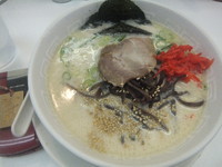 「ラーメン500円(替え玉1玉無料)」@博多天神 新橋2号店の写真