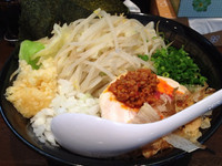 「まぜそば 250g 750円 + 野菜50円」@麺屋 天海の写真