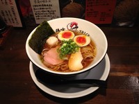 「味玉 鶏の醤油らーめん」@鶏喰～TRICK～の写真