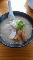 「豚骨塩ラーメン  700円」@麺屋 泰紋の写真