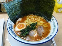「ドラゴンラーメン（辛度5　入門編）￥650＋玉子￥50」@横浜家系らーめん 山手家の写真