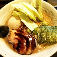 「もっこす熊本らぁめん＋味玉」@ラーメンくれはの写真