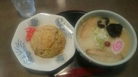 「しおラーメン＋チャーハン（昼定食￥870）」@らーめん 山頭火 仙台南吉成店の写真