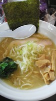「あっさり鶏そば　700円＋チャーマヨ丼　100円」@濃麺 海月の写真