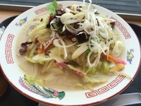 「ピリ辛肉味噌チャンポン【1050円】」@潮亭の写真