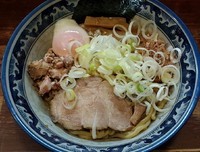 「温玉油そば880円」@兎に角 松戸店の写真