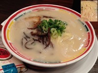 「ぼんしゃん＋替玉」@九州じゃんがら 原宿1階店の写真