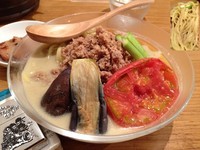 「冷やし グリーンカレーメン＋手羽先（1本）」@鶏ポタラーメン THANK 大門店の写真