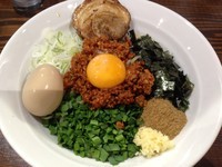 「台湾まぜ　780円（ﾁｬｰｼｭｰ豚100円）」@二代目 むじゃきの写真