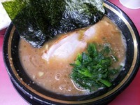 「ラーメン＋ライス（大盛り）　650＋100円」@王道家の写真