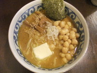 「インドカレー豆バターラーメン（750円）」@麺からいもんの写真