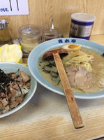 「醤油ラーメン チャーシュー丼」@ラーメン青木亭 瀬崎店の写真
