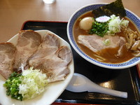 「味玉ラーメン（８３０円）＋グリルチャーシュー（３００円）」@大勝軒てつの写真