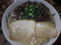 「大盛ラーメン(550円)きくらげ(100円)替玉(100円)」@ラーメン力の写真