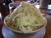 「ラーメン(650円)(ニンニク野菜多め)豚１枚追加(150円」@太一商店 小山店の写真