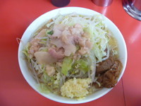 「小ラーメン（にんにく、脂）　７００円」@ラーメン二郎 茨城守谷店の写真