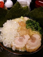 「MAXラーメン塩味1080円」@横濱家系ラーメン 壱角家 西新宿店の写真