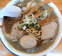 「こいくち+完熟味玉（750円）」@中華そば ひらこ屋の写真