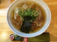 「醤油雲呑」@大阪 麺哲の写真