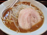 「ら〜めん（太麺・ニンニク・脂増し）」@つけめん らーめん 荒海の写真