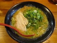 「濃厚鶏白湯ラーメン」@弁慶ラーメン 本店の写真