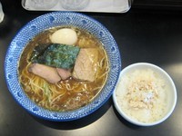 「「特製中華そば　醤油」850円」@中華そば 薫風の写真