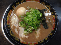 「とんこつラーメン(味玉)」@無鉄砲 東京中野店の写真