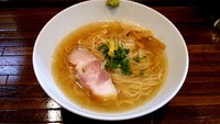 「鯵煮干の塩そば」@町田汁場 しおらーめん進化 町田駅前店の写真