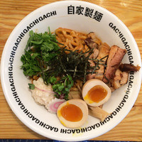 「海老油そば＋味玉」@油そば専門店 GACHIの写真