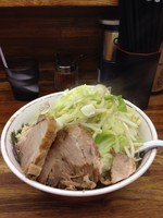 「ミニアブラ少なめニンニク少し」@ラーメン二郎 新小金井街道店の写真