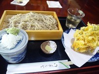 「かき揚げせいろ　二八　　９００円」@そばや日賀志の写真
