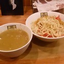 パンプキンカレーつけ麺　中盛　８５０円