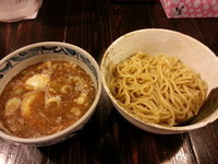 「煮魚出汁つけめん+味付玉子・・900円」@つけめん 美豚 蓮田店の写真