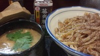 「全粒粉つけ麺　300ｇ　850円」@烈志笑魚油 麺香房 三くの写真