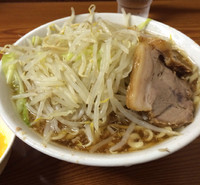 「ラーメン690円  生卵50円（現金）」@ラーメン二郎 亀戸店の写真