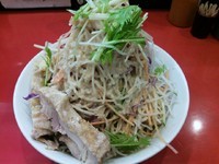 「冷やし中華　ヤサイニンニクカラメアブラマシマシ　830円」@用心棒Ⅱ階の写真