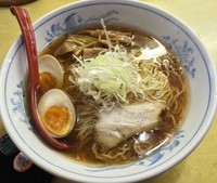 「梶の醤油ラーメン+味付玉子(¥770+¥100)」@九州大牟田ラーメン 柳屋 三ツ境店の写真
