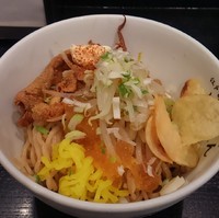 「【限定】冷やしまぜそば　800円」@江戸前煮干中華そば きみはん 五反田店の写真