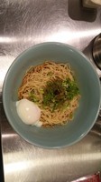 「汁なし担担麺(２辛)＋温泉玉子」@汁なし担担麺専門 キング軒 薬研堀出張所の写真