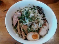 「塩油そば ￥700＋大盛り ￥200」@らぁ麺 亀我楽の写真