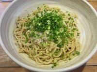 「牡蠣醤油まぜそば　１．５玉（６８０円）」@梨の花の写真